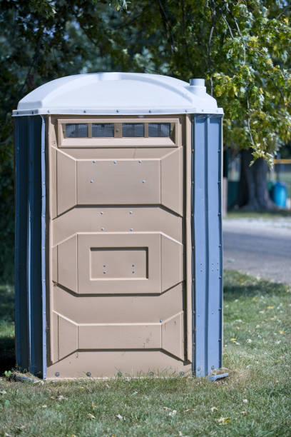 Best Portable toilet rental cost  in Chesapeake, WV